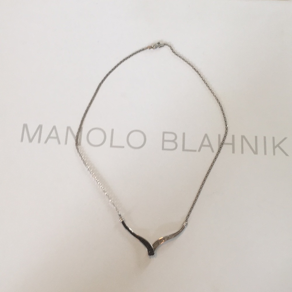 Beautiful white and black diamond necklace
